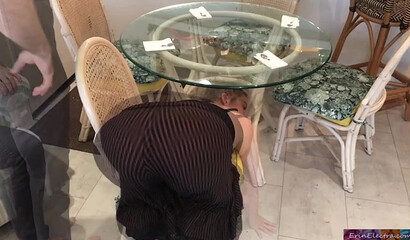 Guy fucks the brains out of sexy MILF Erin Electra