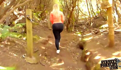 Amateur banging in the mountains POV