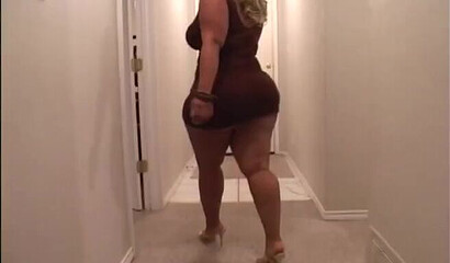 Bootylicious mature ebony sluts