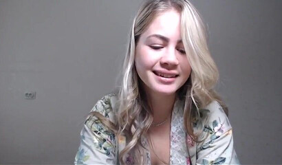 Adorable blondie strips and reveals that awesome ass