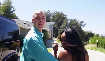 Ebony hooker with big tits eats dicks for lunch