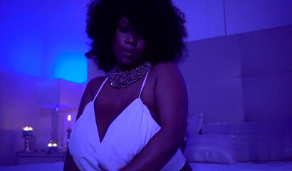 Adorable ebony slut gets a nasty creampie