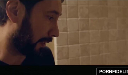 Lilly Love loves to take dick while bathing