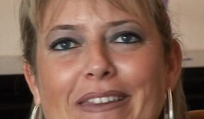 Lovely MILF strips on amateur casting