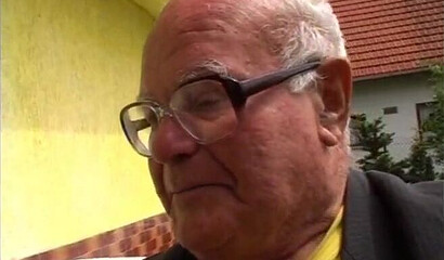 Very old granpa bangs this horny young teen outdoors