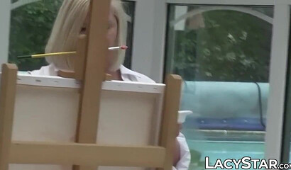 Sexy granny Lacey Starr didn't forget to ride a pole