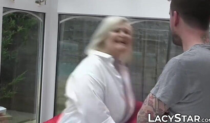 Sexy granny Lacey Starr didn't forget to ride a pole