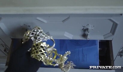 Slutty blonde with big tits Blondie Fesser sucks and rides burglar's knob