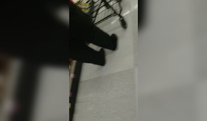 Spying on the mature BBW cougar in the supermarket