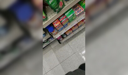 Spying on the mature BBW cougar in the supermarket