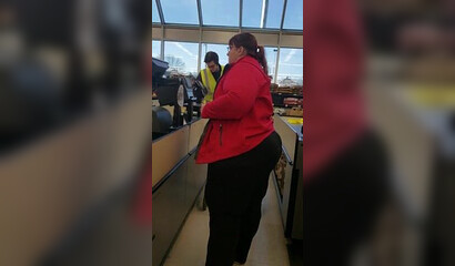 Spying on the mature BBW cougar in the supermarket
