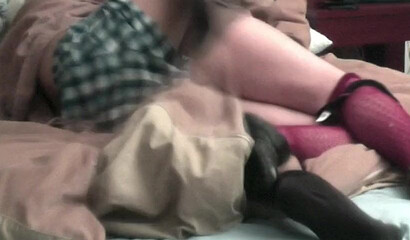 Homemade video of a MILF taking dick in her anal hole