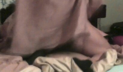 Homemade video of a MILF taking dick in her anal hole