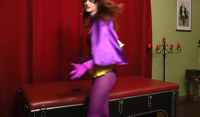 Wonder woman MILF fights vs MILF Batgirl