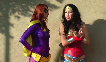 Wonder woman MILF fights vs MILF Batgirl