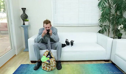 Cute teen with big bottom loves it when her step-brother's large wand enters her asshole