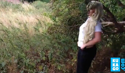 Sultry blonde fat ass babe stripping her clothes off in the park and touching her titties