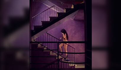 Lustful mature big ass bitch rubbing and fingerfucking her shaved pussy on the stairway
