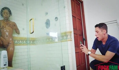 Pierced ebony slut bouncing her tattooed bubble but while riding white rock solid cock