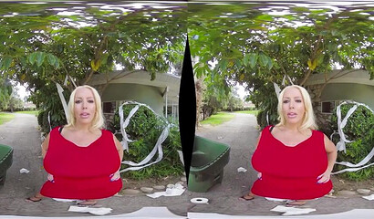 Alura Jenson gives amazing titjob with her big tits