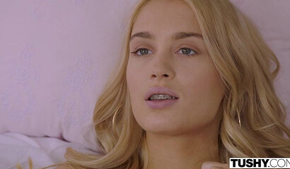 Cute blonde teen Anastasia Knight spread her legs and get anal fucked