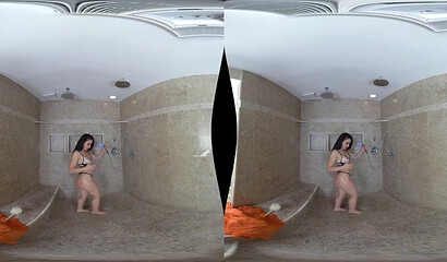 Brunette big ass chick Mandy Muse gets fucked in VR POV