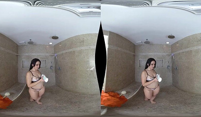 Brunette big ass chick Mandy Muse gets fucked in VR POV