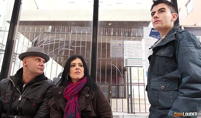 MILF Montse Swinger gets anal fucked by dad and son