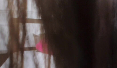 Amateur brunette with big ass plays with pussy on webcam