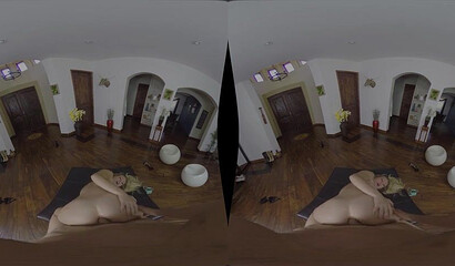 VR POV banging with blonde beauty Zoey Monroe