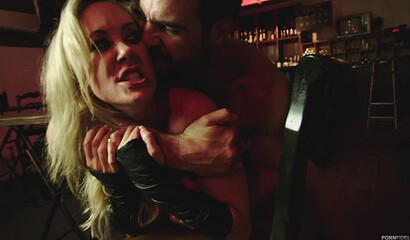 Stunning blonde MILF Brandi Love gets fucked in the bar