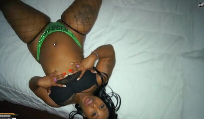 Bootylicious ebony pornstars Cherry Blossom and Maserati giving nice fellatio