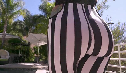 Tattooed housewife with back tattoo Ryan Conner enjoys interracial intercourse