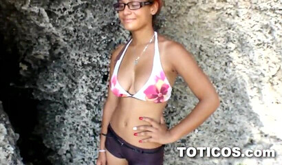 Amateur big titted brunette blows knob and gets it between her legs