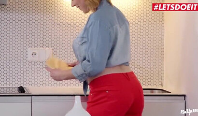 Blonde wife with big boobies Bibi Fox riding stiffed knob on the table