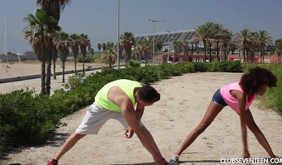 Brunette ebony Luna Corazon pleases big white knob after the exercise
