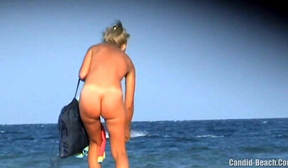 Horny voyeur caught hot blondes nude on the public beach