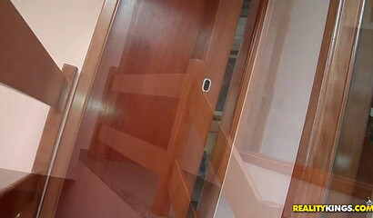 Latina with big tits Perla Bombom takes off bikini and oils her body