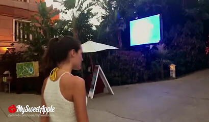 Skinny amateur Mysweetapple blowing boyfriend's big cock in POV