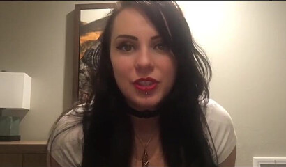 Superb looking amateur teen spanking her big round ass on webcam