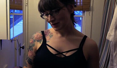 Curvy MILF with beautiful big butt Bettie Bondage gets fucked by stepson