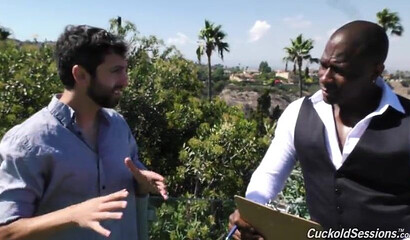 White chick with amazing big round ass takes big black cock in her clam