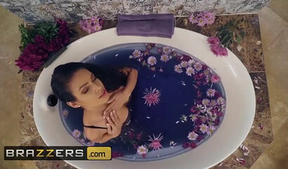 Seductive Latina honey Katana Kombat gets smashed in the toilet