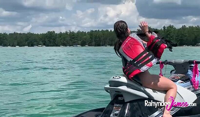 Sexy curvy slut Rahyndee James gives blowjob and dick ride POV