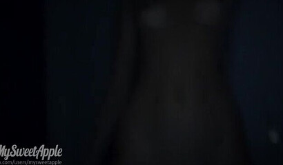 Amateur sister Mysweetapple surprises her stepbro with late night sex