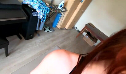 Amateur bitch in sexy leggings gets doggystyled in homemade action
