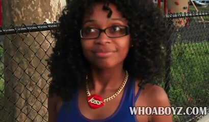 Adorable ebony with glasses and curly hair gets her twat eaten