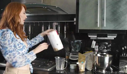 Kinky lesbian moms enjoy licking those tasty cunts in threesome