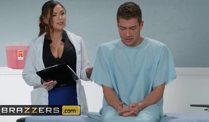 Brunette MILF Karmen Karma gets foam on her body and rides stiff schlong