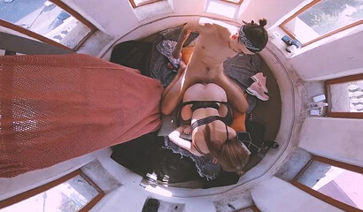 Amateur sister with sunglasses spreads legs for big dick and creampie